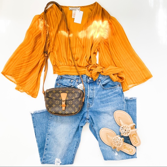 Louis Vuitton Handbags - 💛The Cutest💛 LV MINI Crossbody